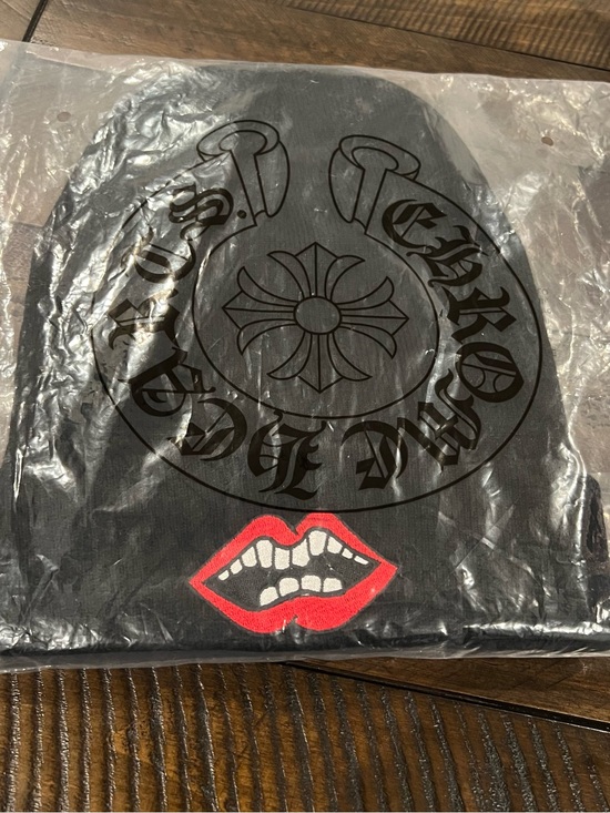 Chrome Hearts Other - Chrome Hearts Black Knit Beanie with Red Embroidered Lip